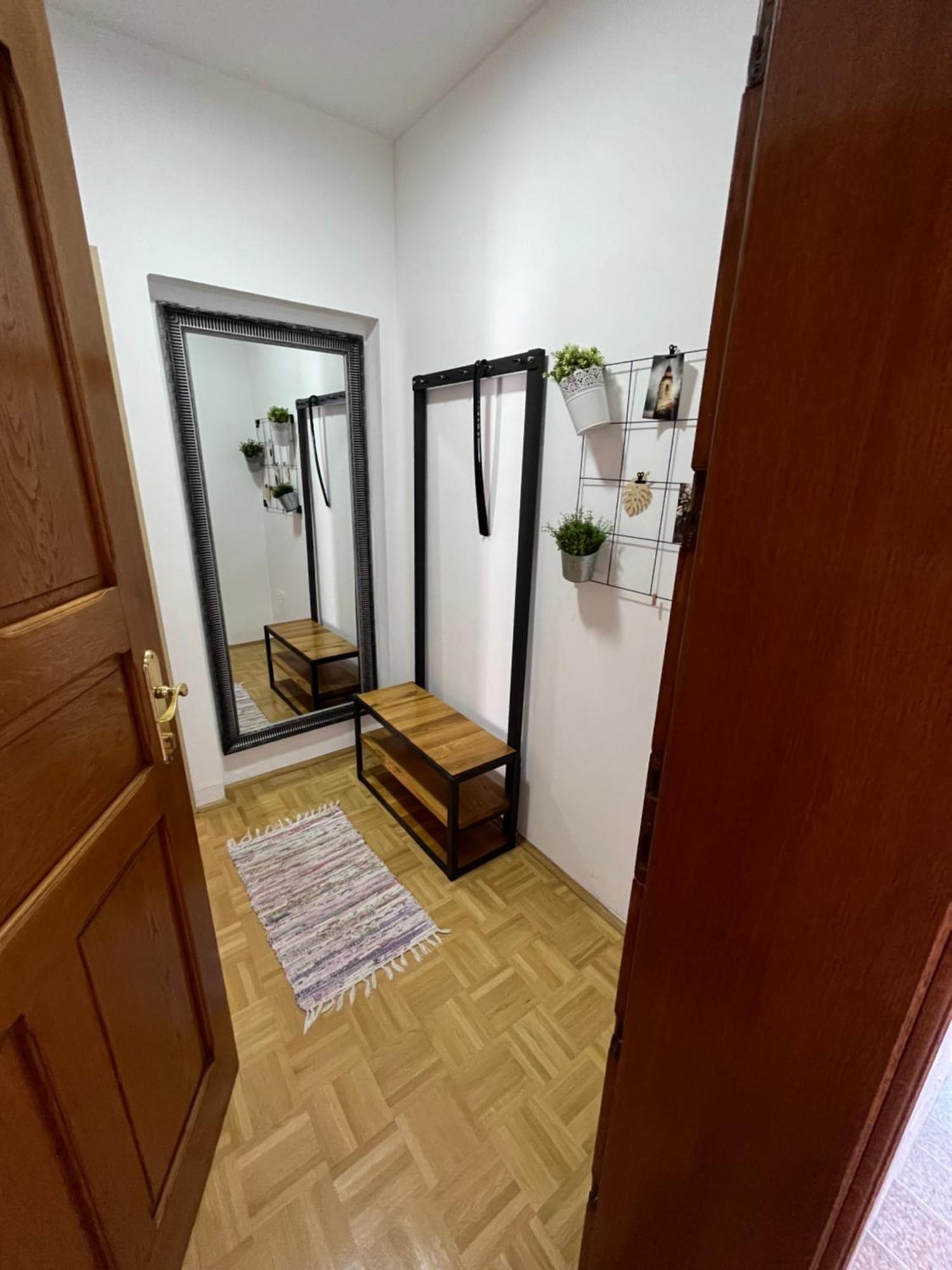 Apartament For5 Ðakovo Zewnętrze zdjęcie