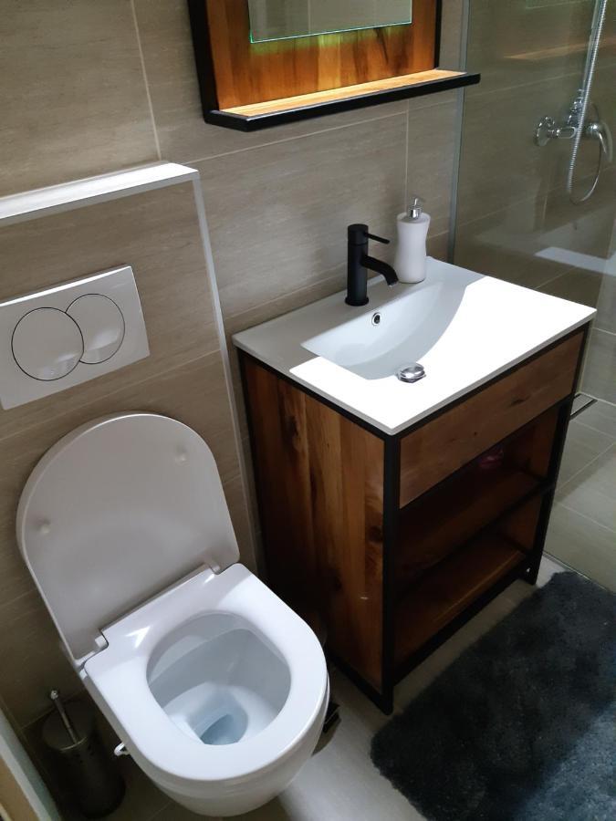 Apartament For5 Ðakovo Zewnętrze zdjęcie